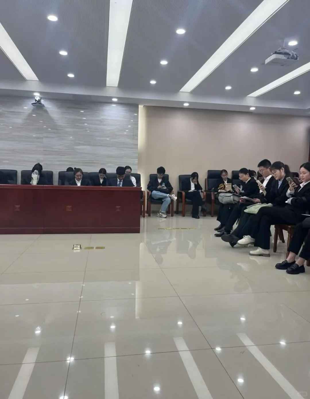 国企面了个女生,真的有让我抬头看她,因为
