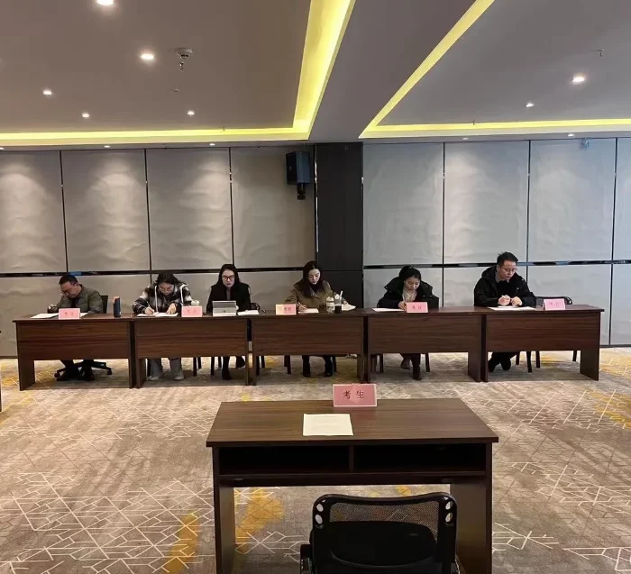 医院面试终于结束了，感觉被霸凌了...