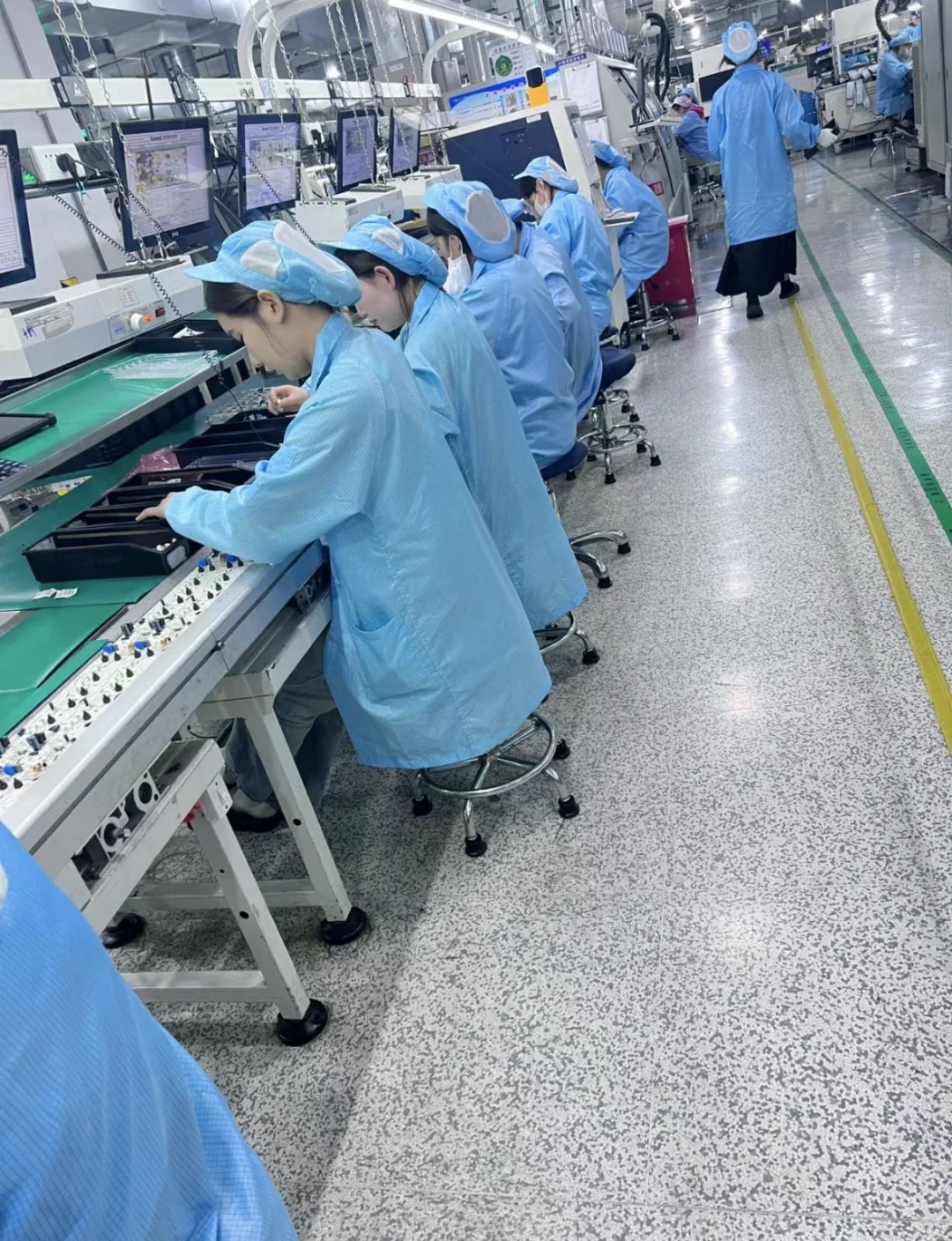 附近距离你0.9km的东莞电子厂招人啦!