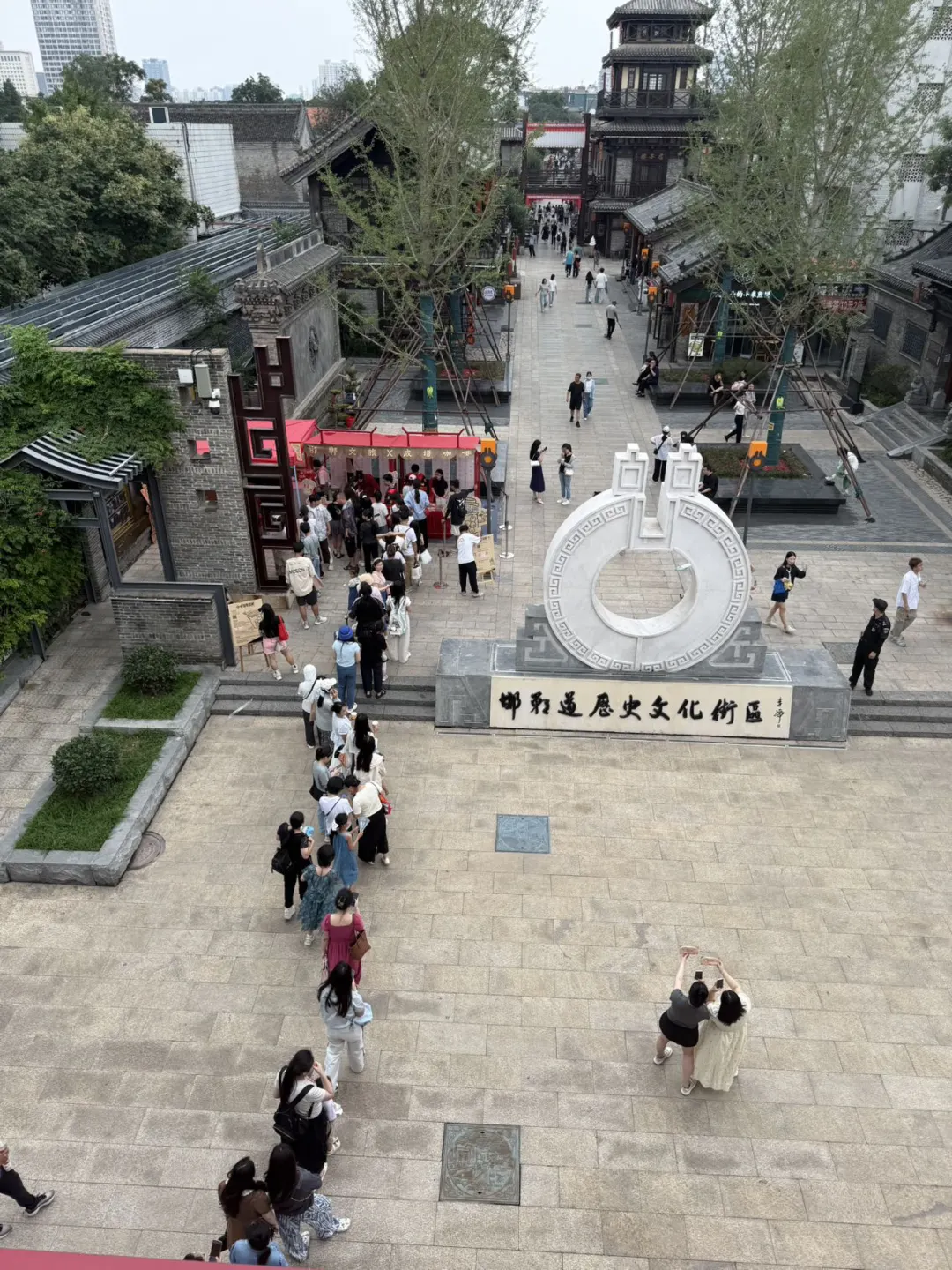 《今天全邯郸人都来排队了吧》