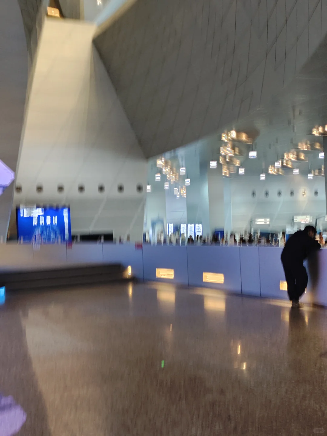 东港国际会议中心招聘会～