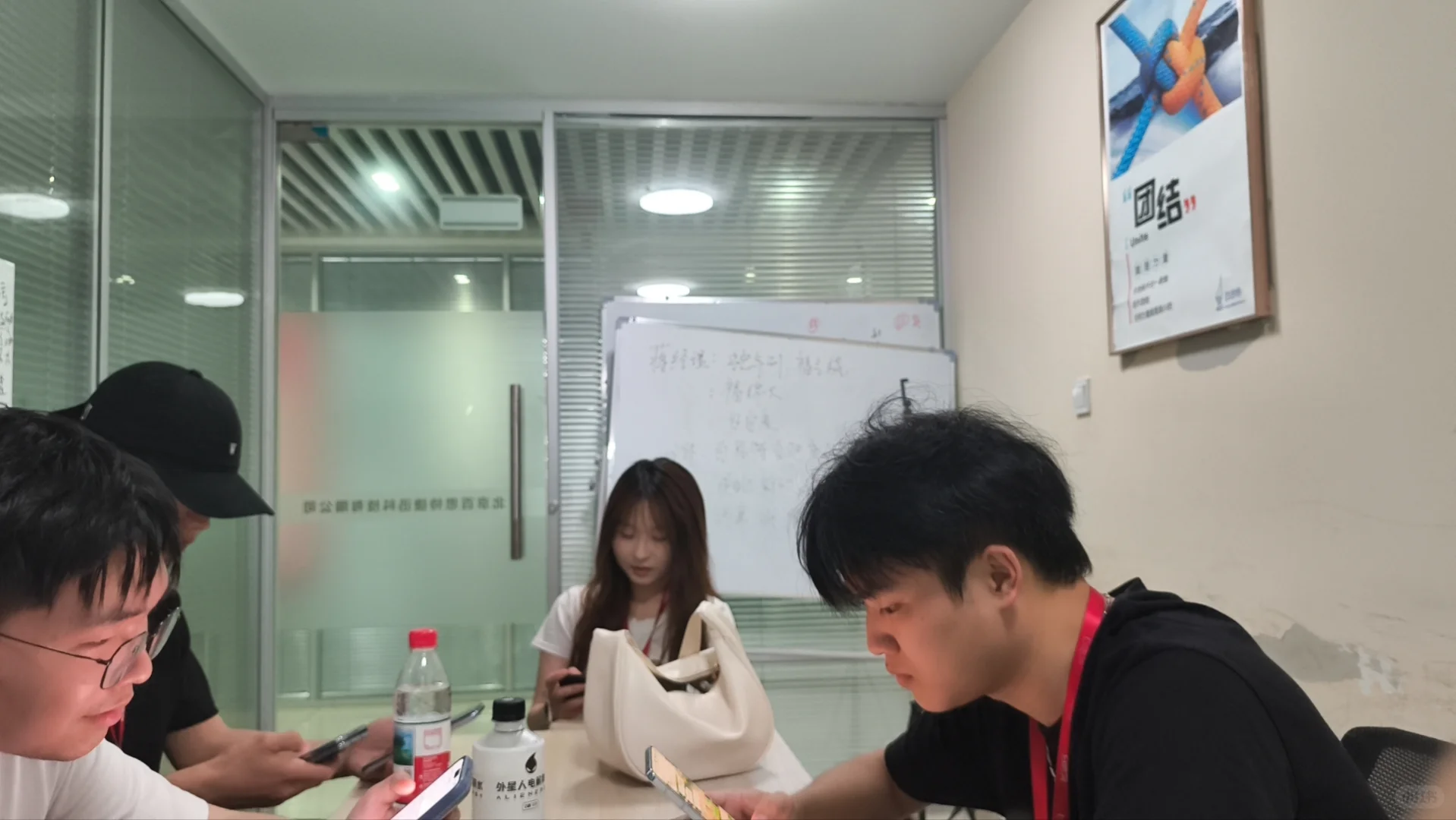 合肥电销哪家强?还是经开百思特!!高薪!