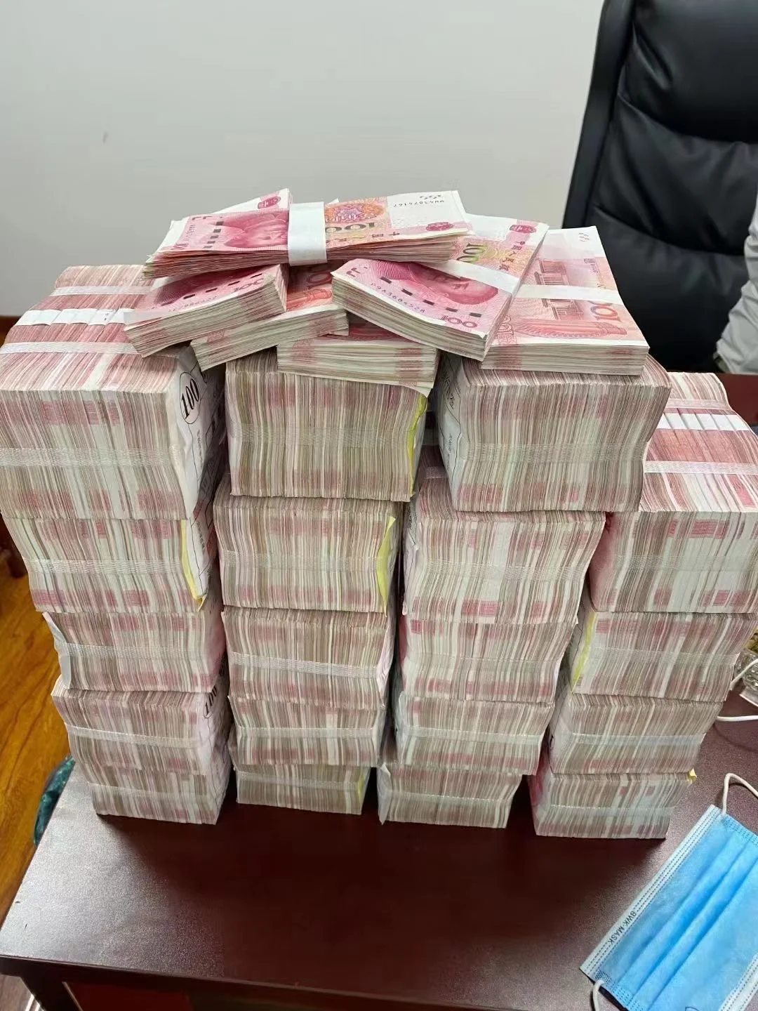 高薪招聘信贷专员月入10万 不是梦!