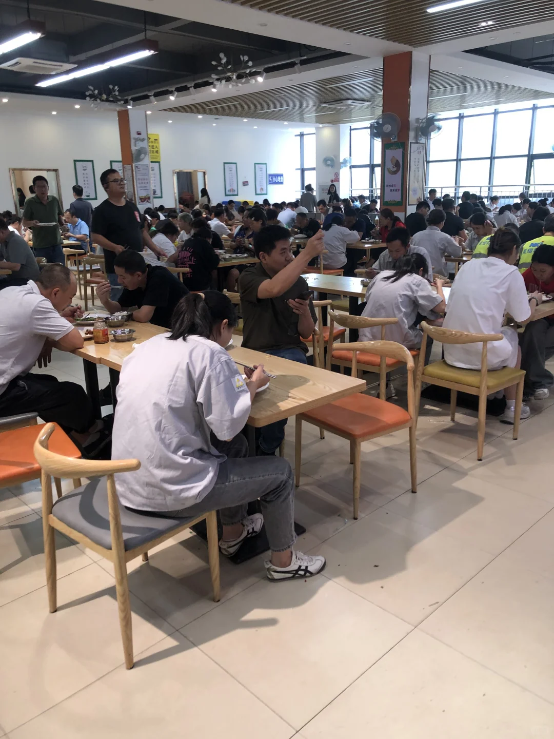 东莞电子厂直招普工 不卡面试轻松入职