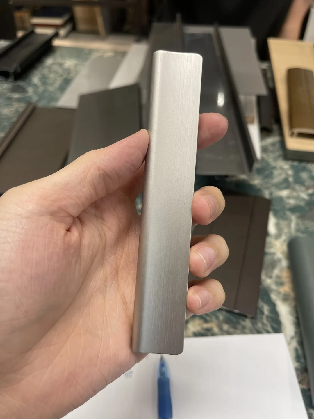 ?00后厂二代招不到人，是我太像骗子了吗？