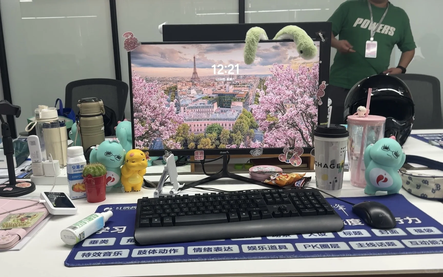 一月26天，每天6小时的工作到底是谁干