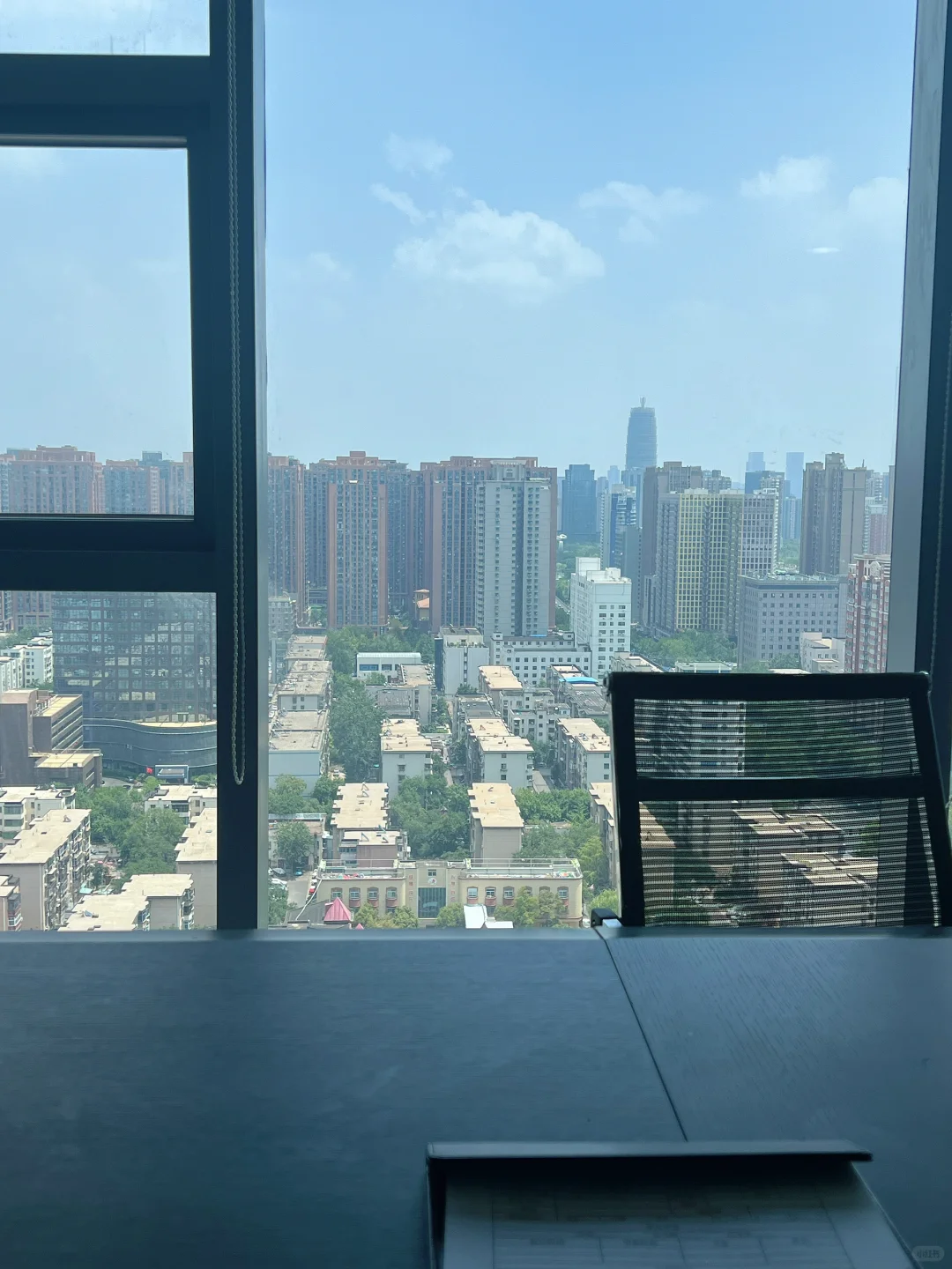 这是一条正儿八经的招聘！！！快来看看！
