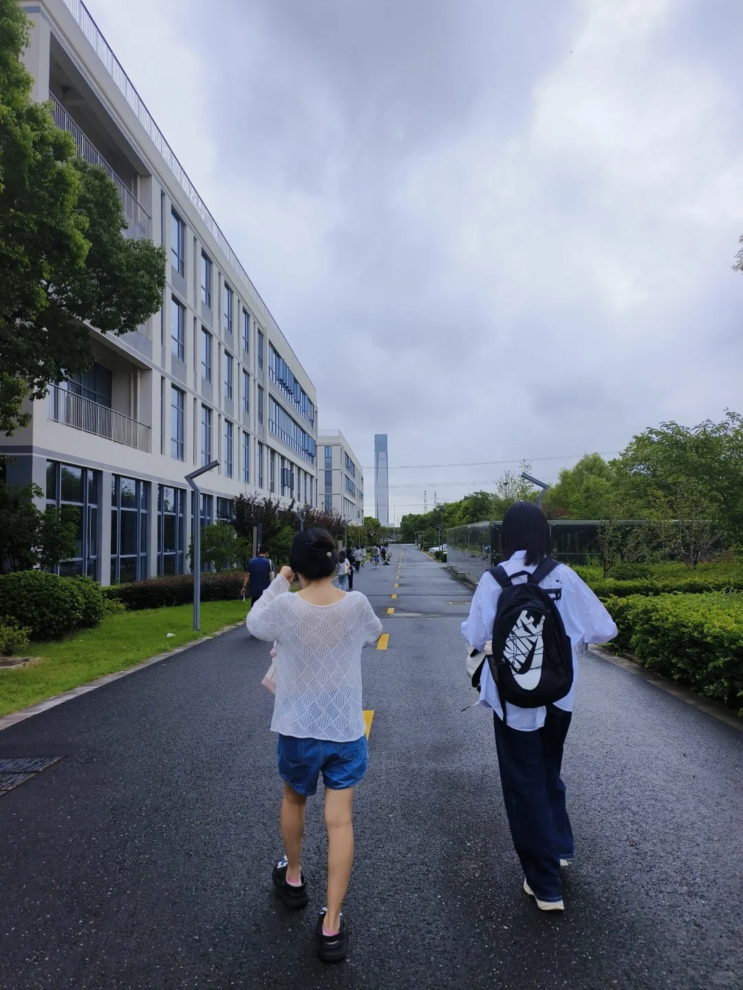 昆山市2025年事业单位公开招聘紧缺人才笔试