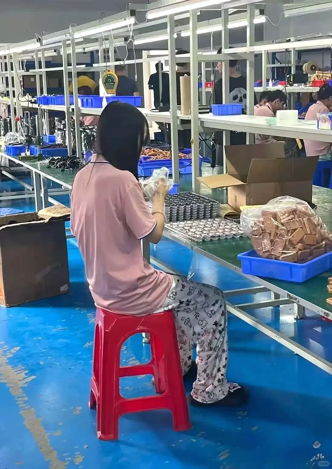 ?【东莞电子厂高薪急聘】正式工/临时工/