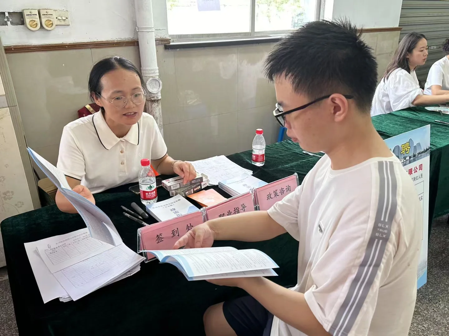 家燕回巢招聘会现场速报~