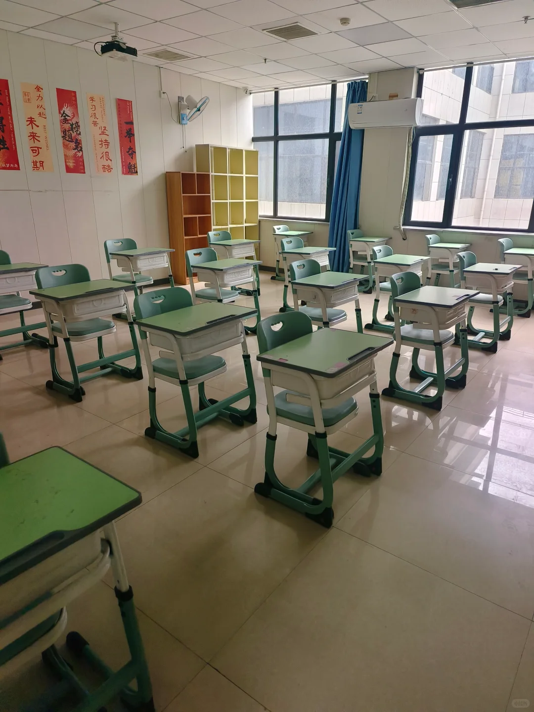 榆次大学城，刚毕业3000工资 有人干吗？