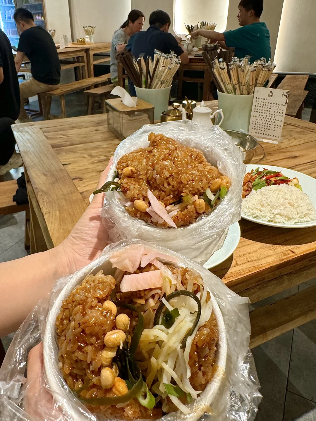 石家庄石家庄!挖到一家地道贵阳盖浇饭小馆