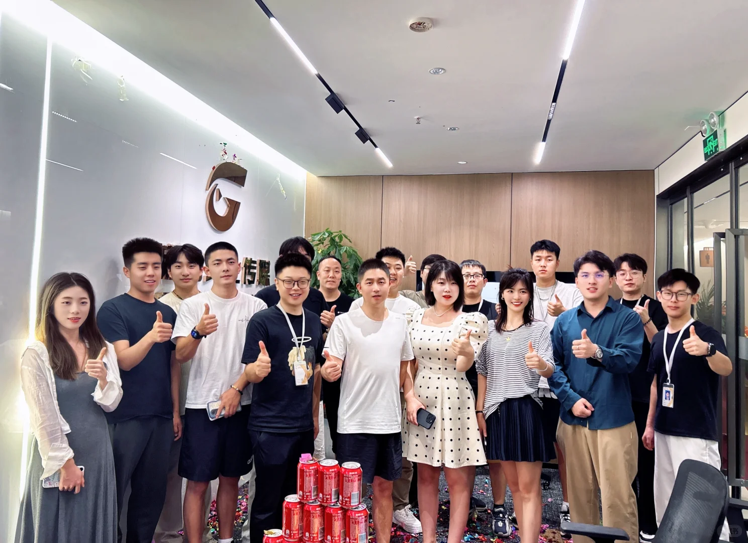 小罐君 迎来了新的分公司～直播团队招募