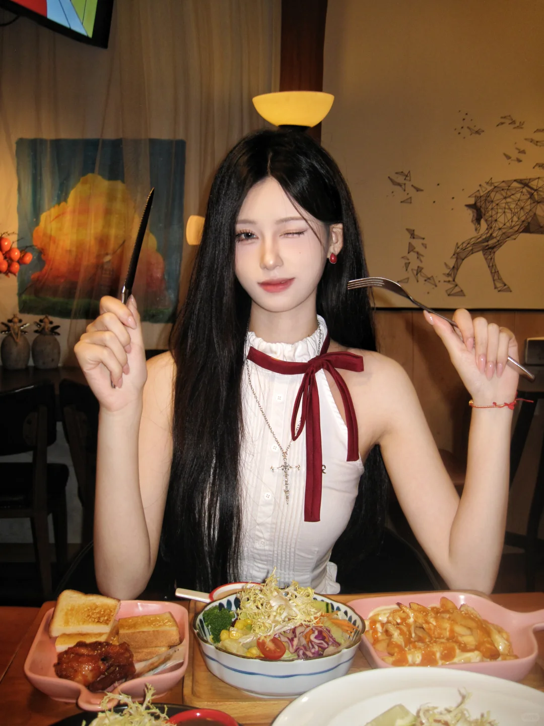 成都有没有招聘服装/美妆类小白带货主播的