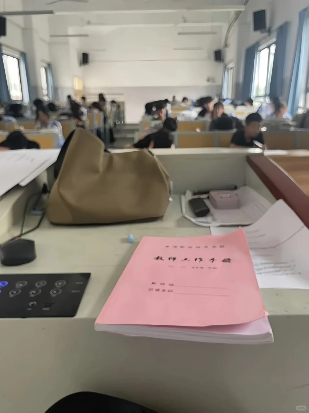 水硕当上公办大专老师，给大家说点搜不到的