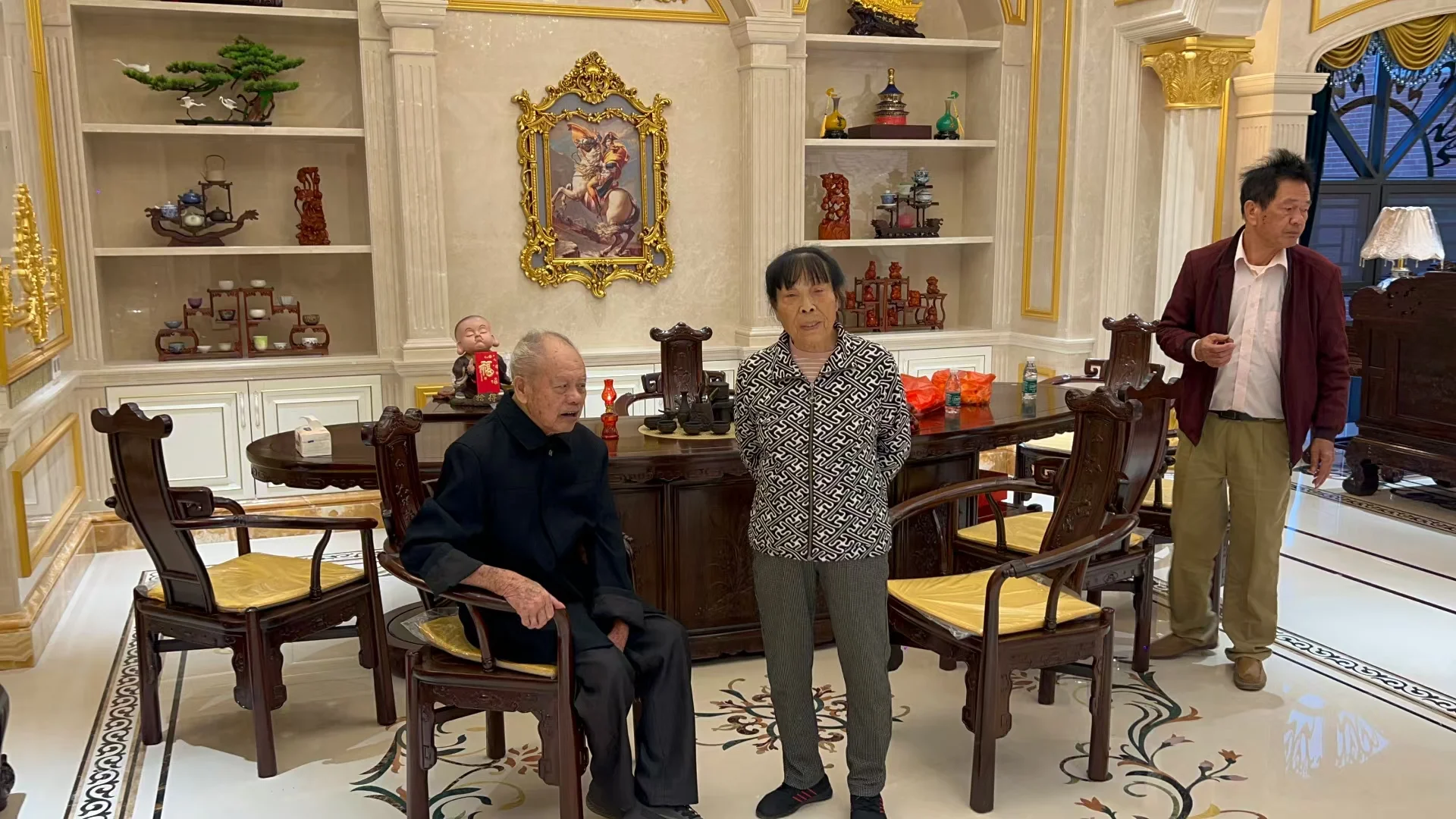 欣赏林府造价五千万的顶级豪宅​
