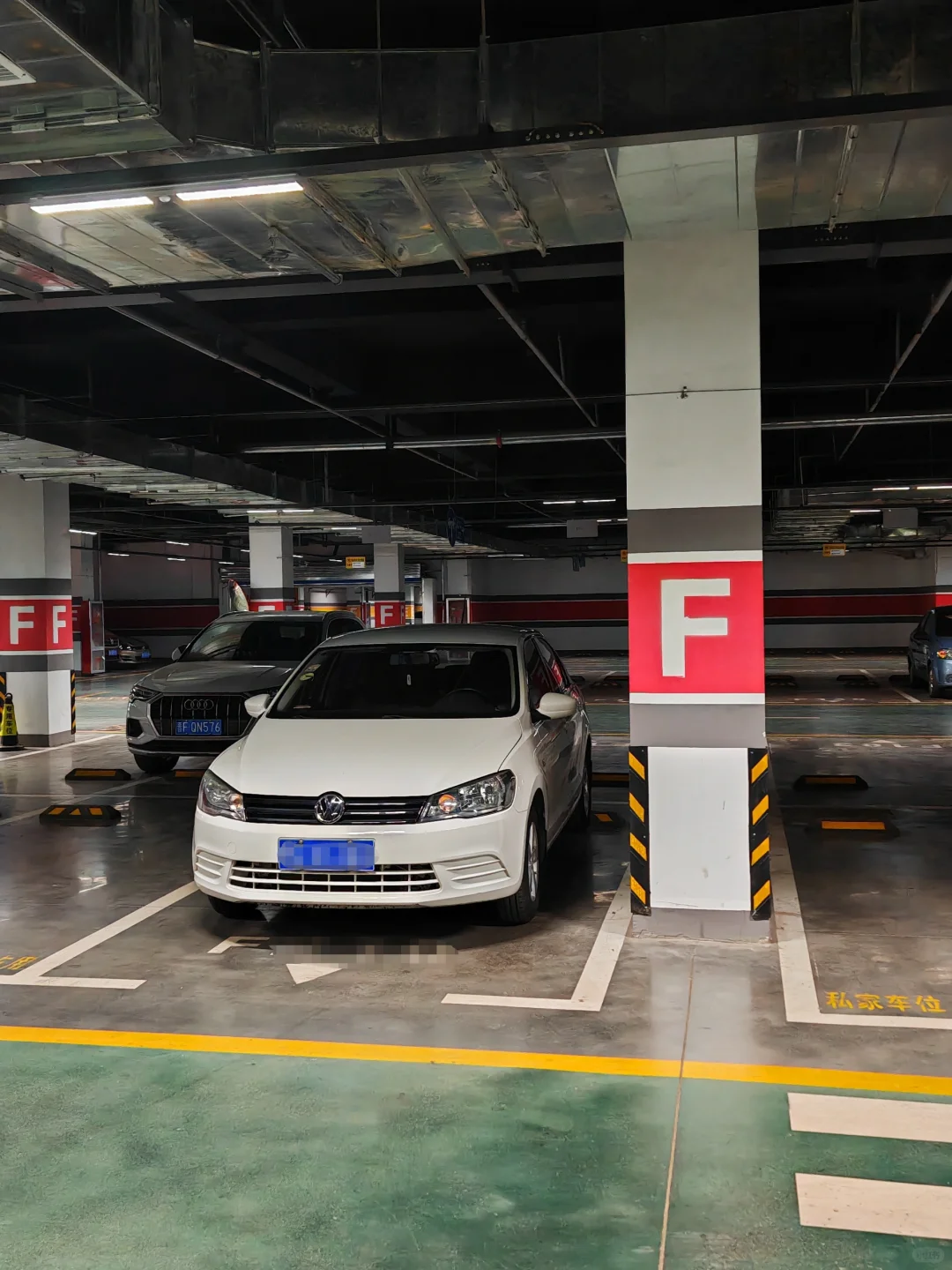 精装婚房未住过，送车位，南北通透全明户型