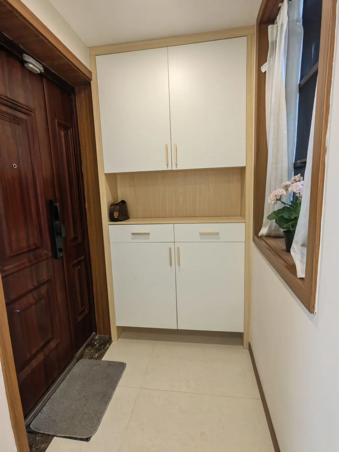 成都卖房，三环内次新房面积117㎡套三双卫