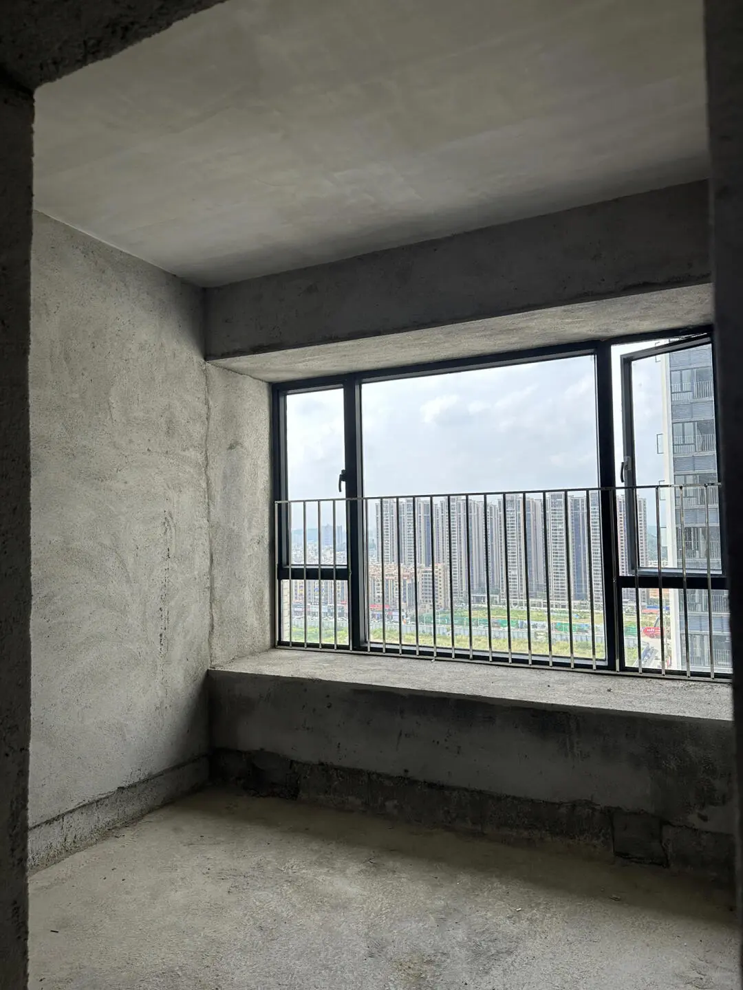 一个人的房子🏠终于交房了