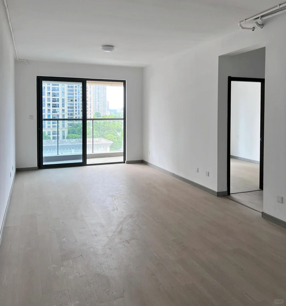 一口价45万精装全新未入住，读沛鸿，证件齐全