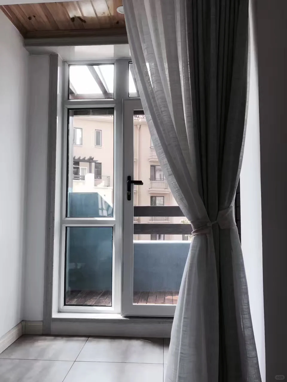 哈尔滨地中海阳光 三层洋房出售