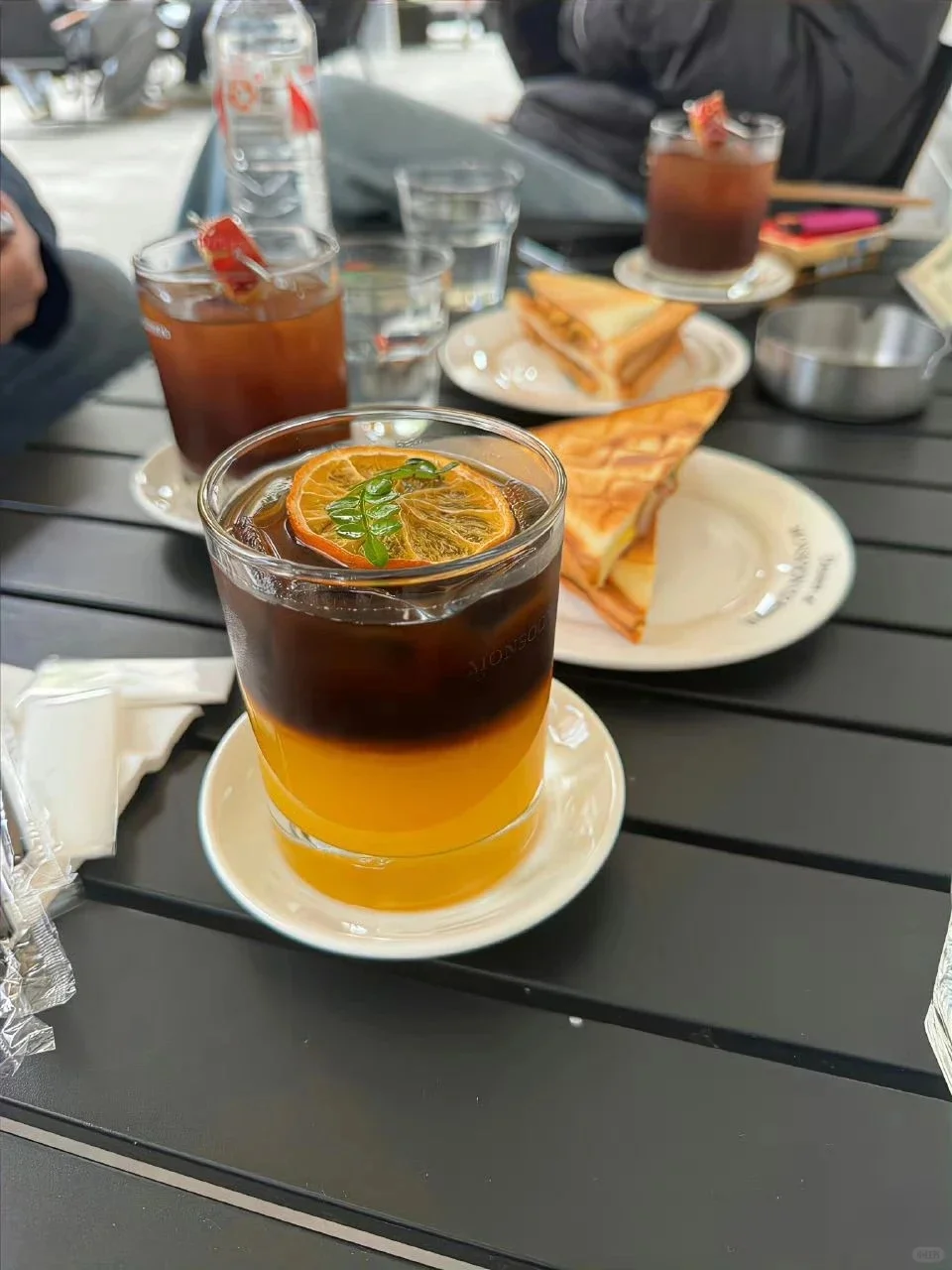 看铺子的一天