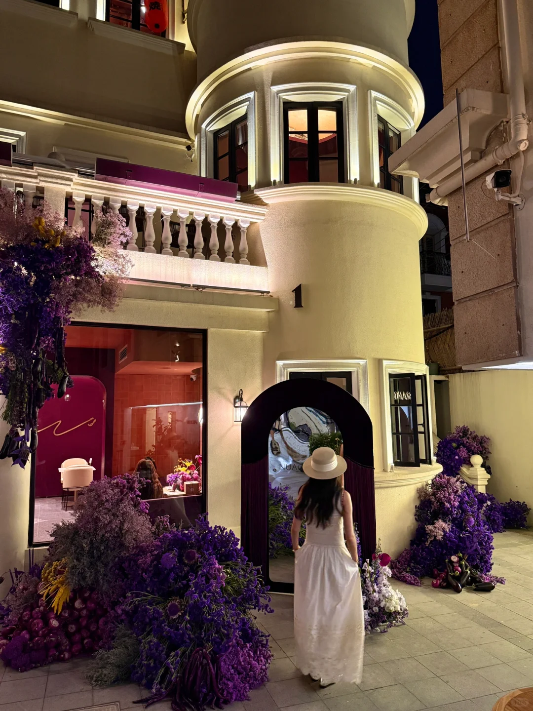 上海新开的🏡小洋房露台花园餐厅