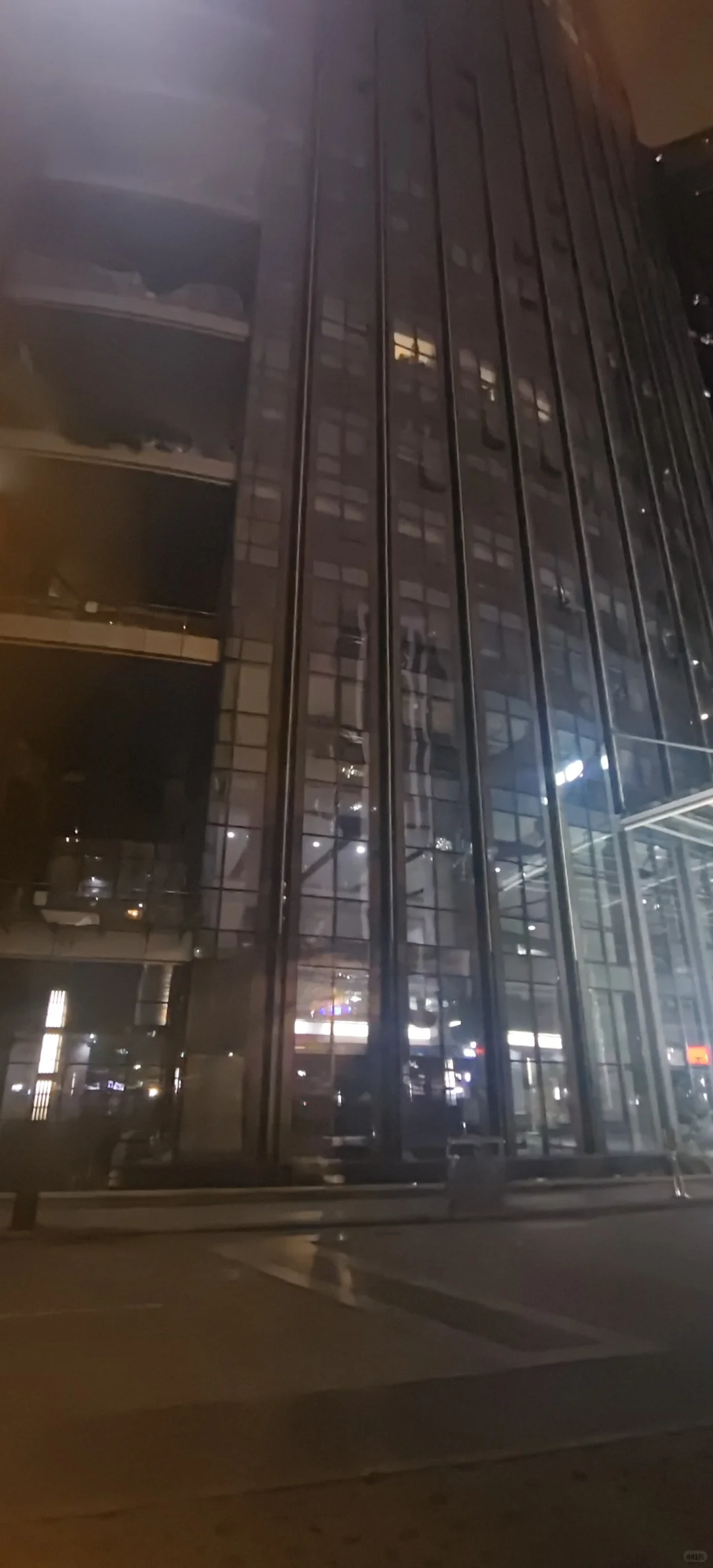 天府二街写字楼第一间招超市便利店