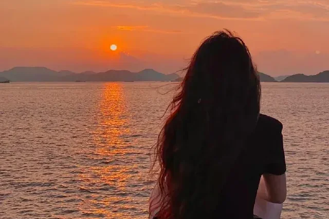 头像｜高级唯美ins风女孩背影头像