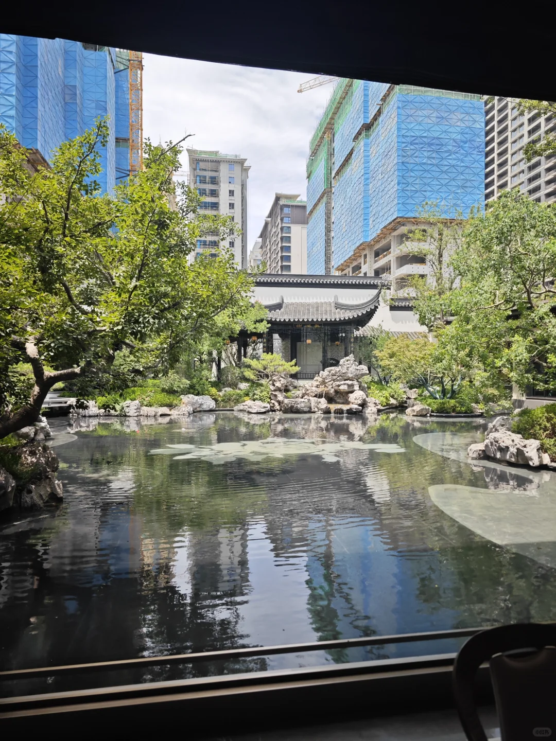 建发雍泉府的园林确实好，但是很有争议🧐