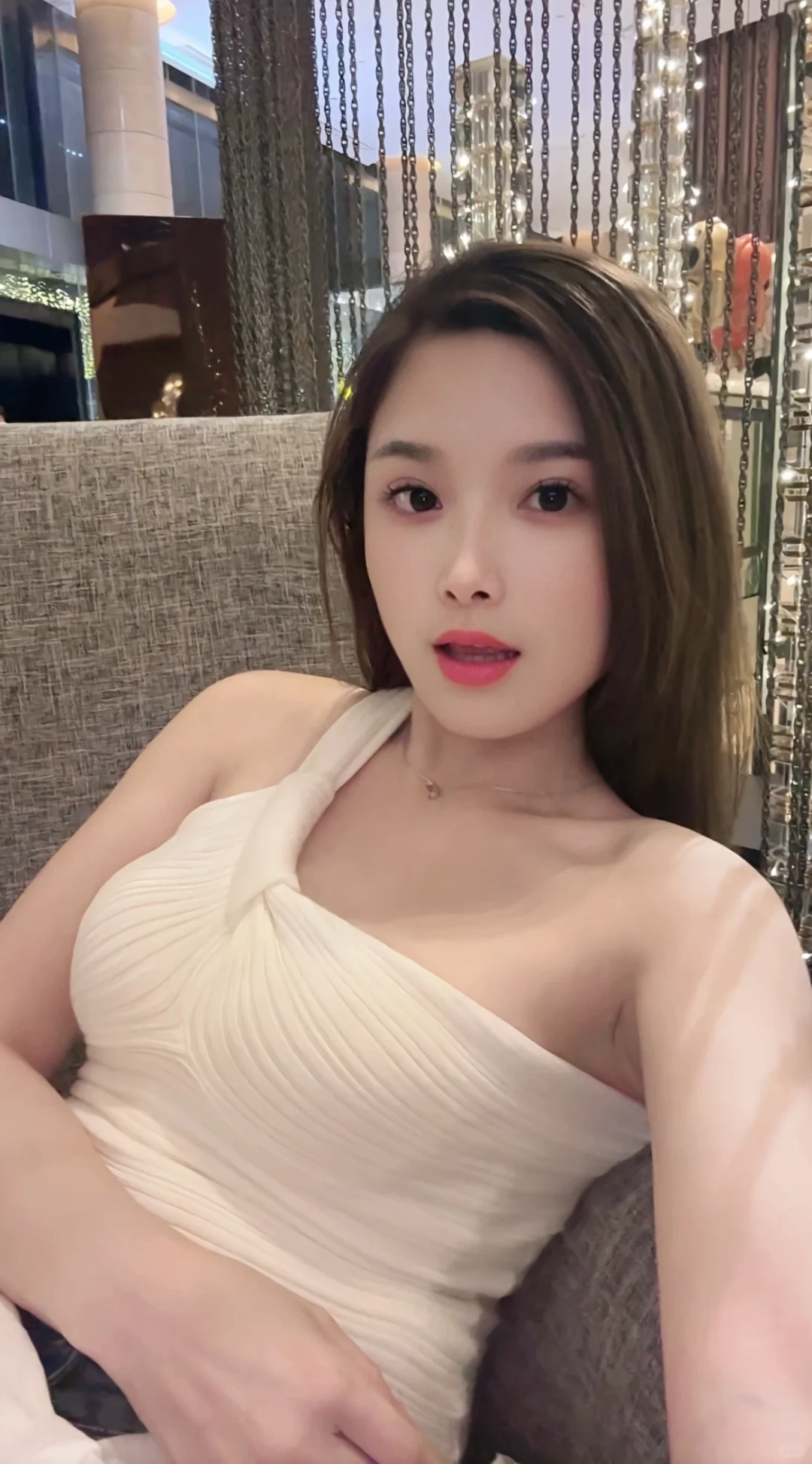 单身少妇请问有没有人喜欢，请扣在评论区