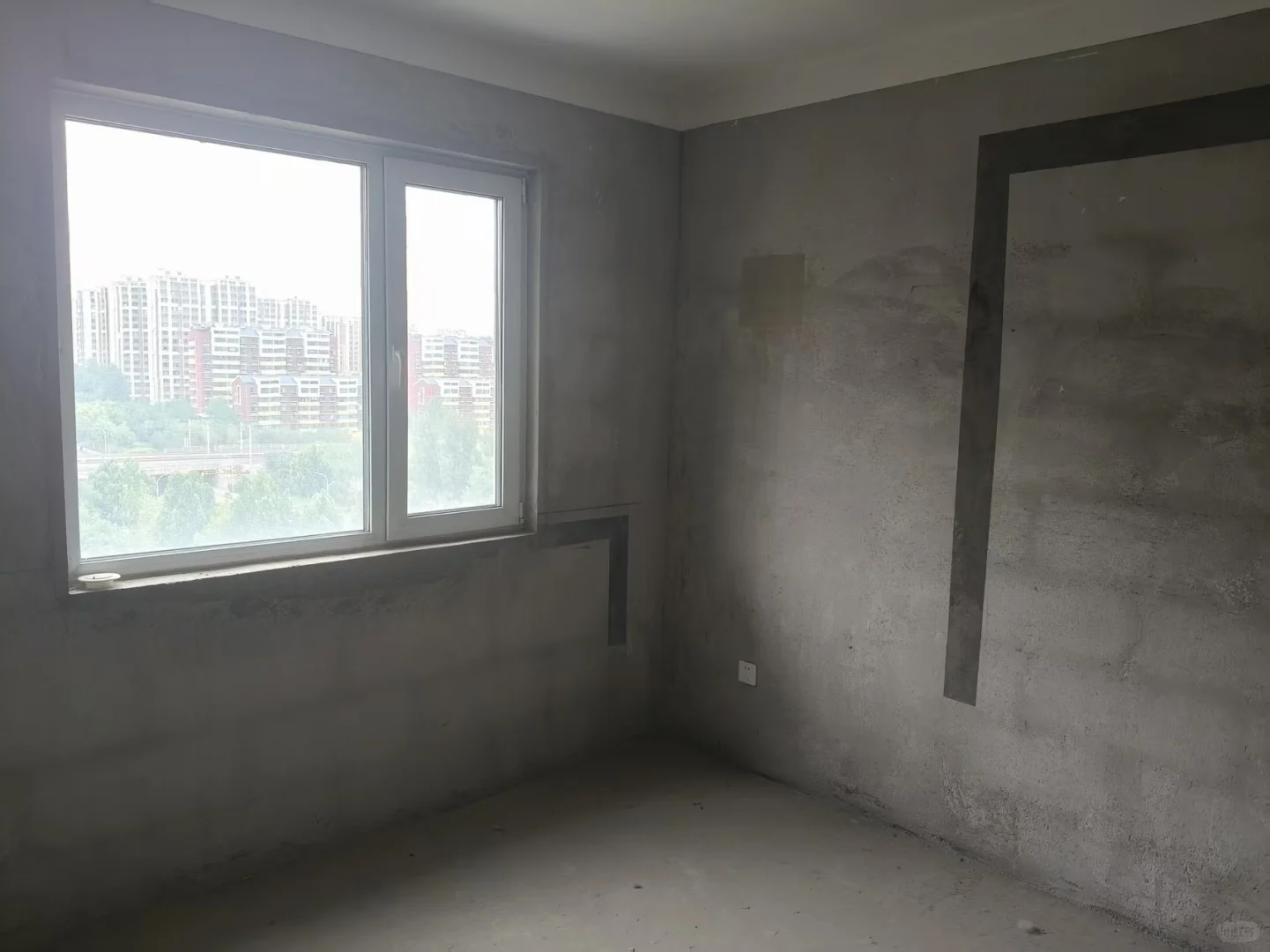 房东直售春溪集毛坯房