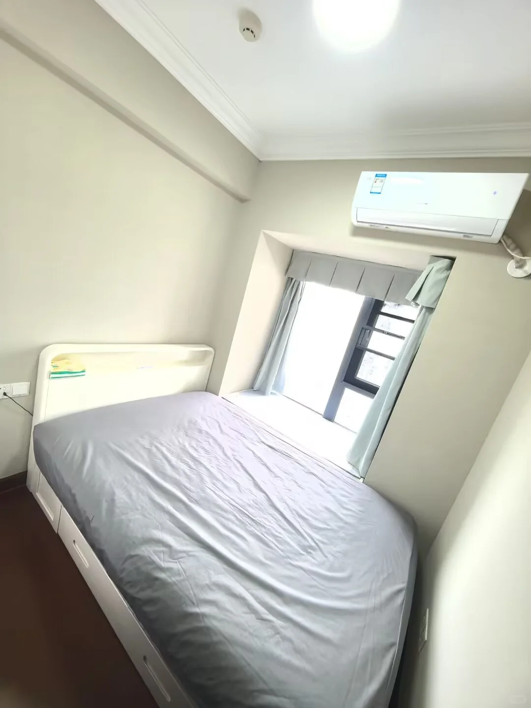 自住豪装次新房