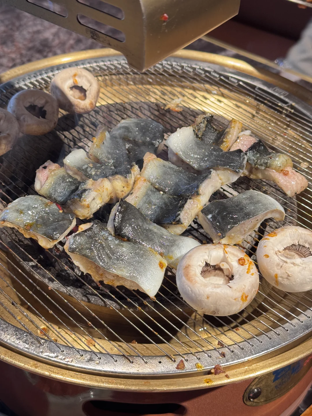 带女朋友吃zui爱的烤肉啦～
