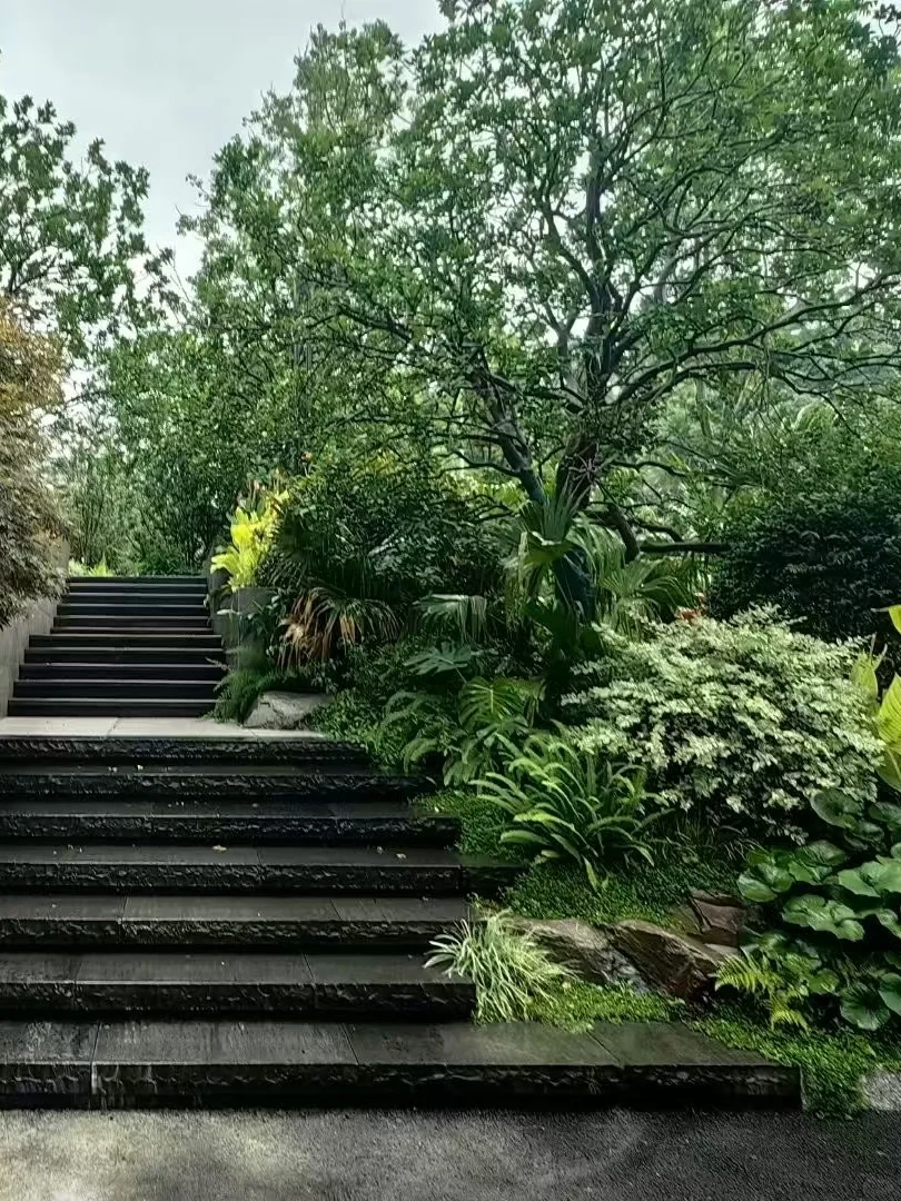 在长沙，原价178W，现价123W的山体洋房！