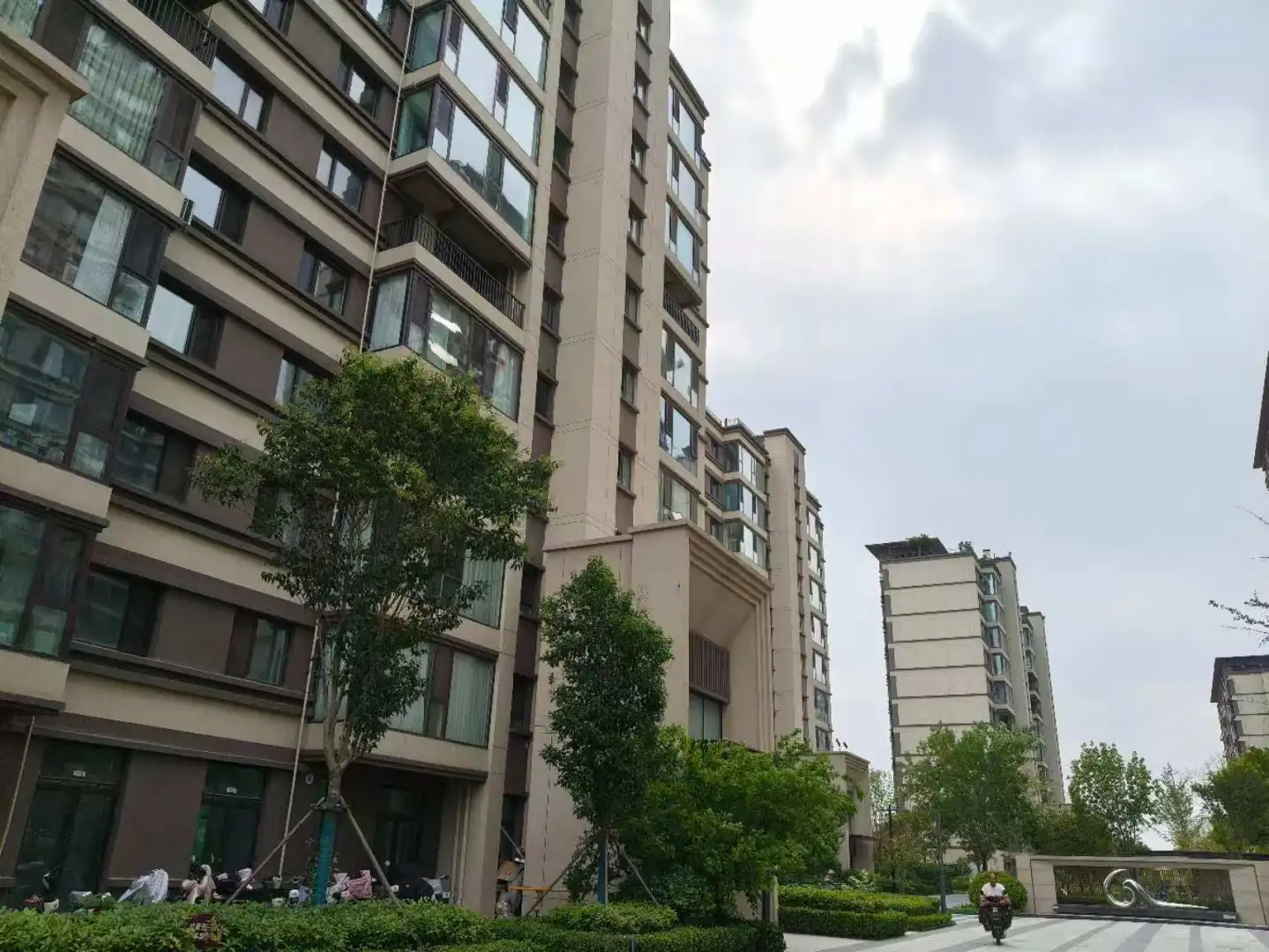 房东直售春溪集毛坯房