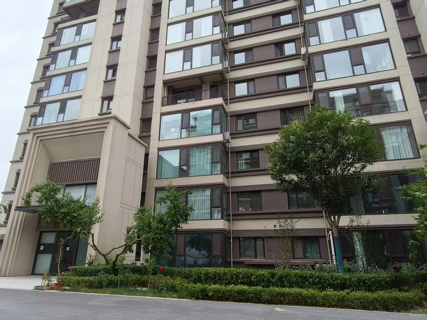 房东直售春溪集毛坯房
