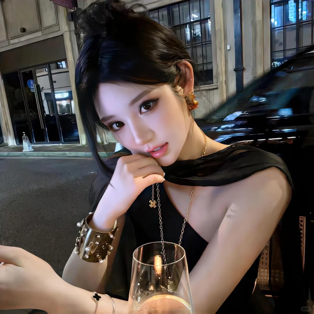 𝑾𝒆𝑪𝒉𝒂女头｜冷御感