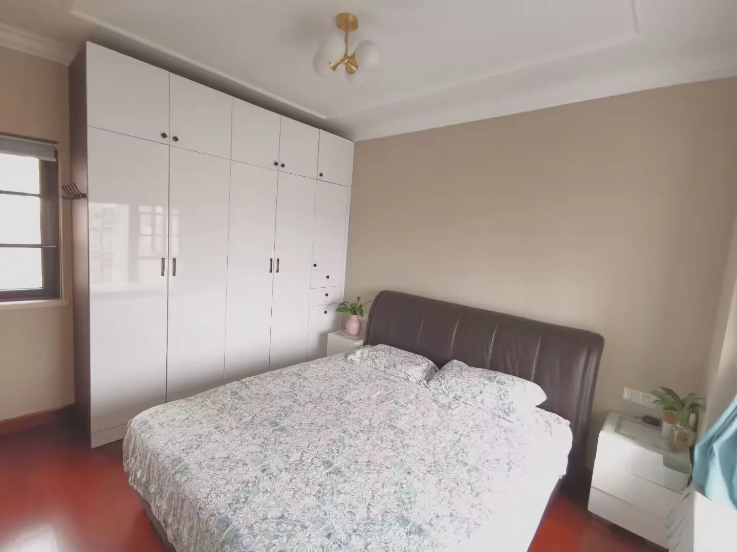 自住豪装次新房
