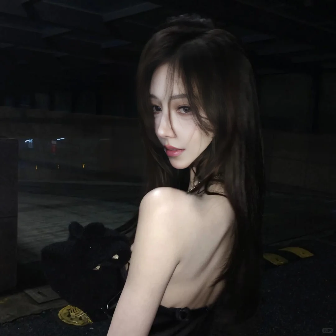 𝑾𝒆𝑪𝒉𝒂女头｜冷御感