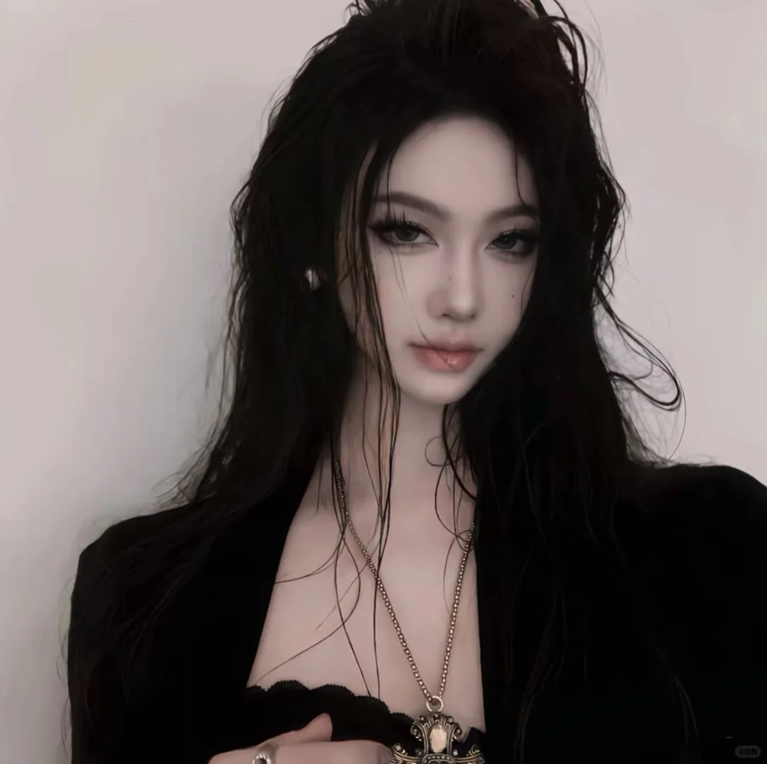 𝙒𝙚𝙘𝙝𝙖𝙩高级酷拽御姐女头