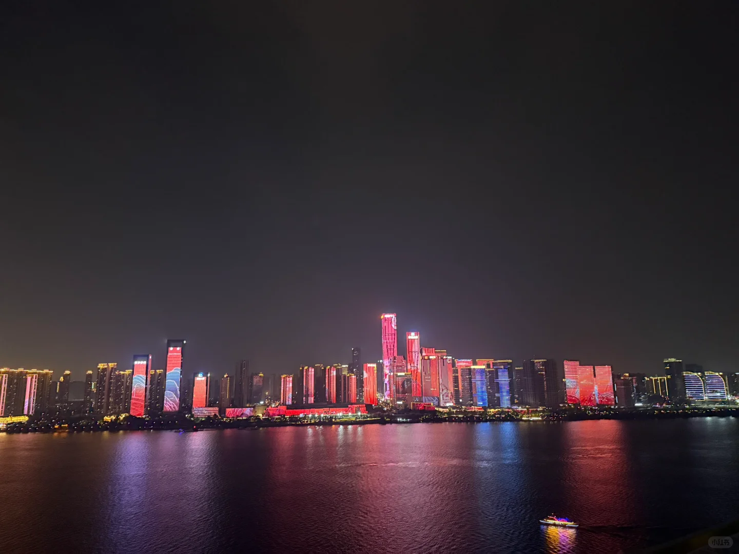交易员门的红酒晚会