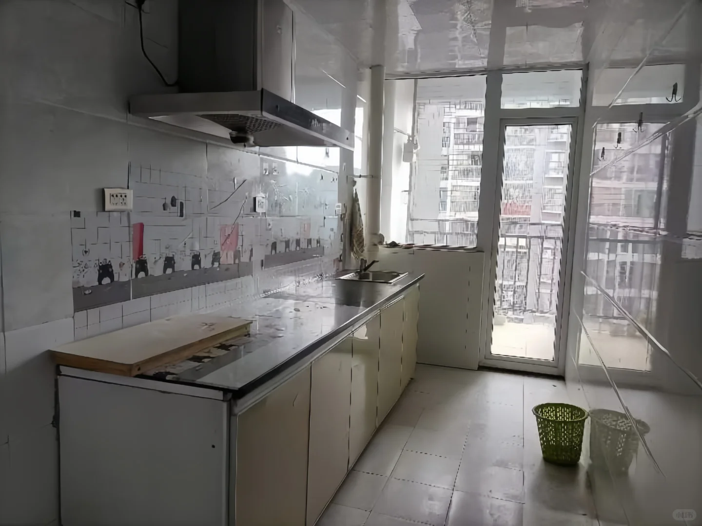 你们的两室一厅多少钱一个月