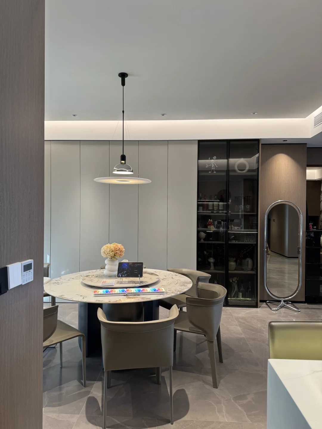 215 m²意式大平层🏠还是大房子好住！