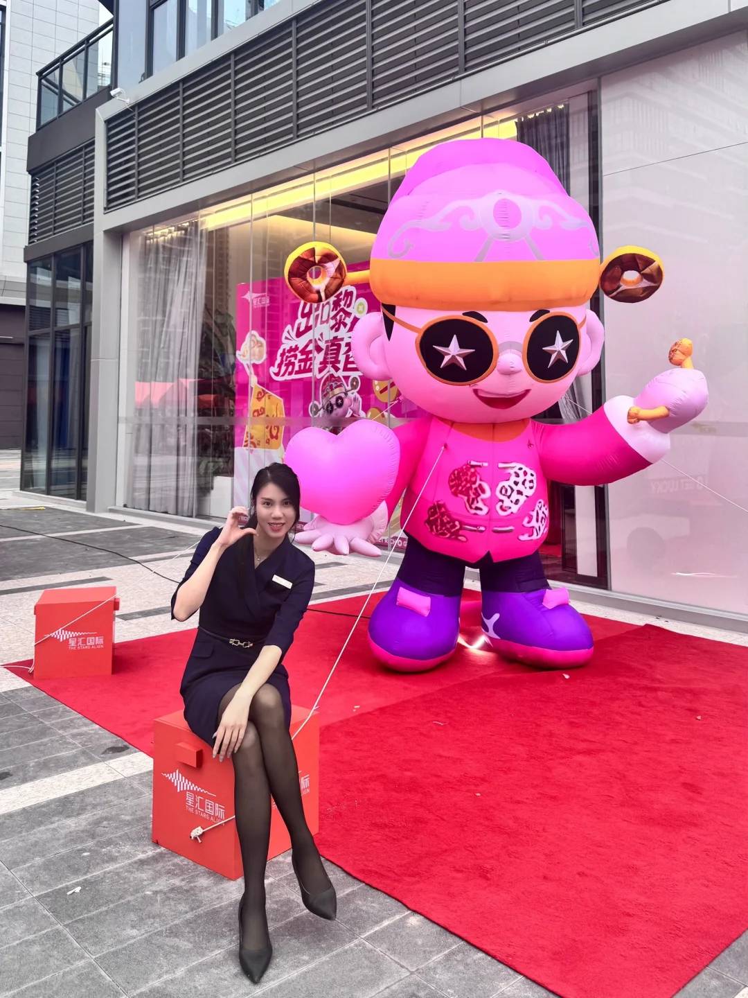 房地产销售 狗都不……
