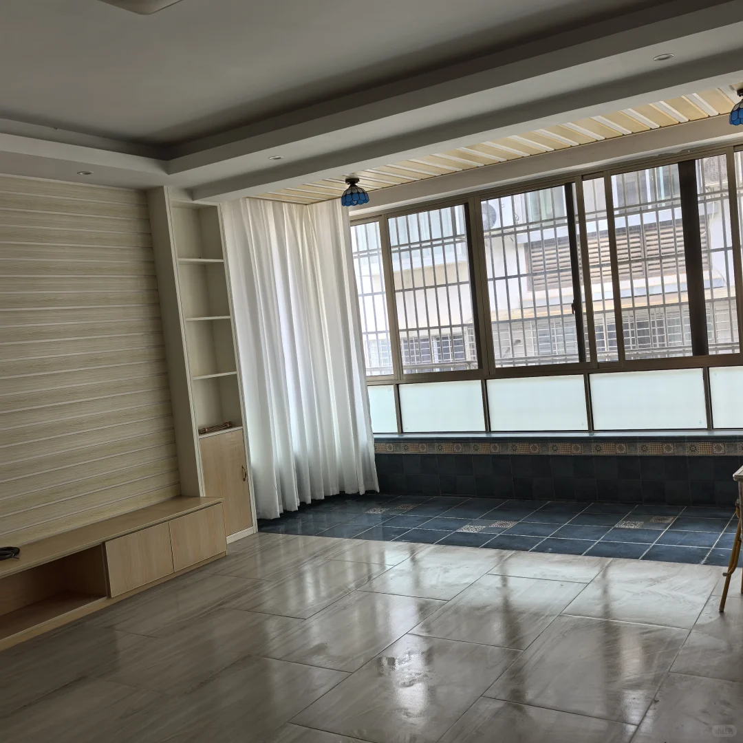 阳朔新房三室两厅出租