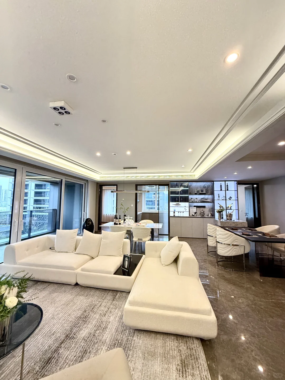 钱江新城｜钱二251 m²江景大平层出租‼️