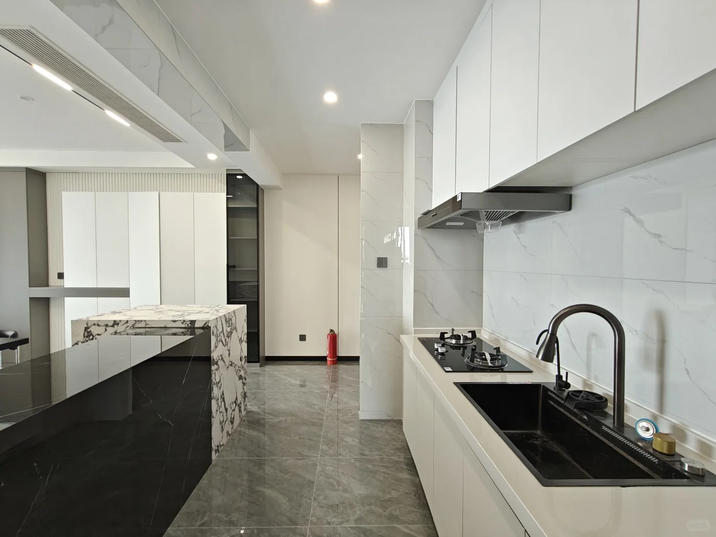 因工作变动，忍痛出售高新区住宅，喜欢的私