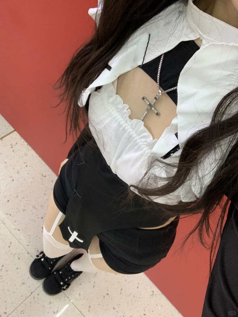 你睡醒必须第一时间找我说话 这是规定
