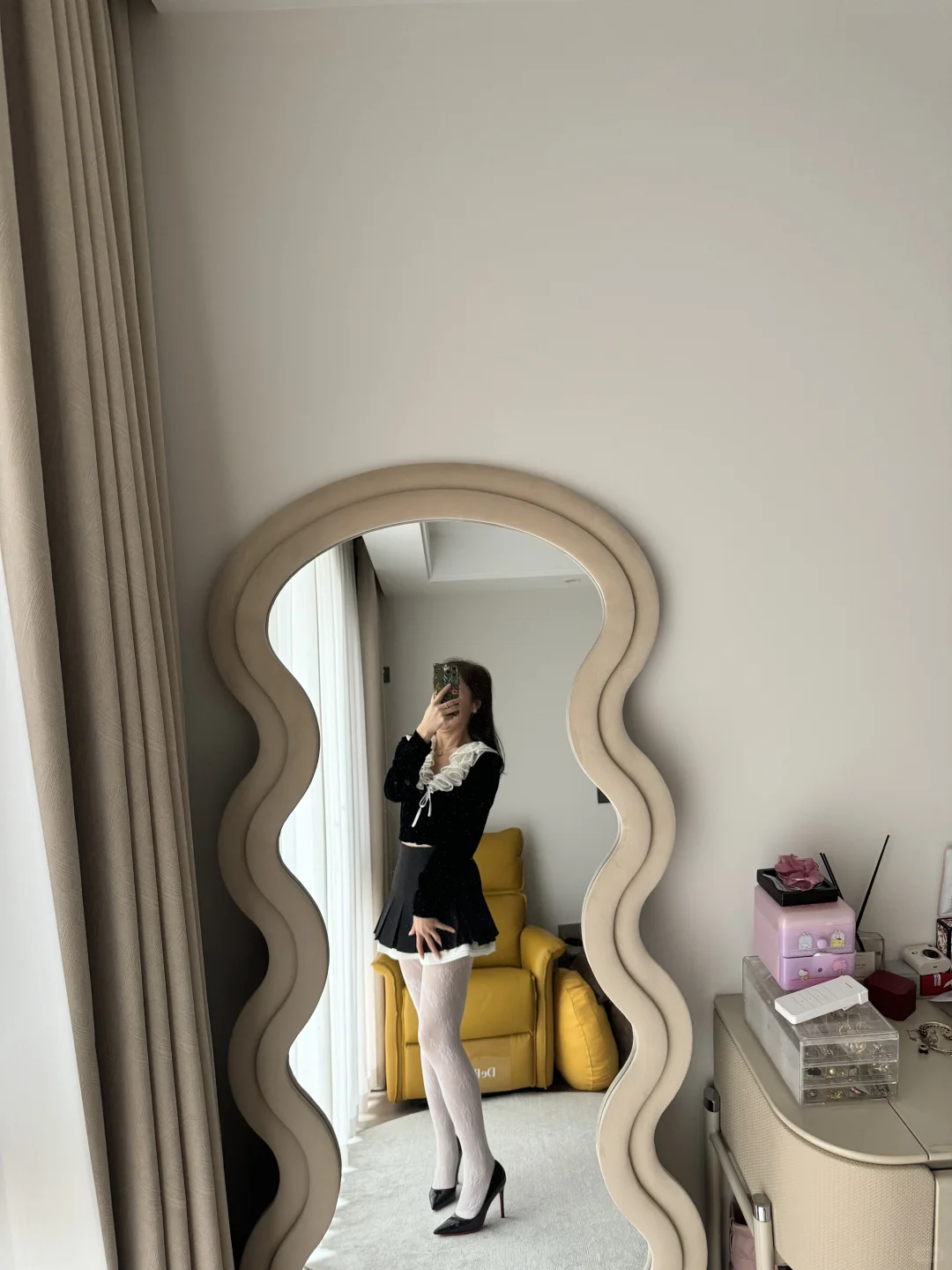 白色蕾丝袜的少女感